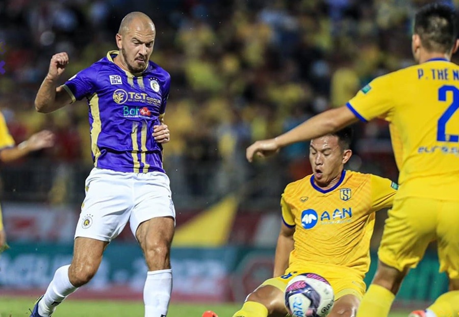 SLNA ngắt mạch thắng của Hà Nội, giúp cuộc đua vô địch V.League 2022 tiếp tục hấp dẫn