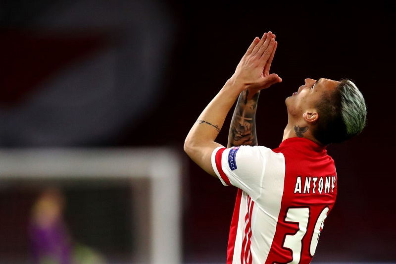 Antony cầu xin rời Ajax sau khi MU trả mức giá khổng lồ