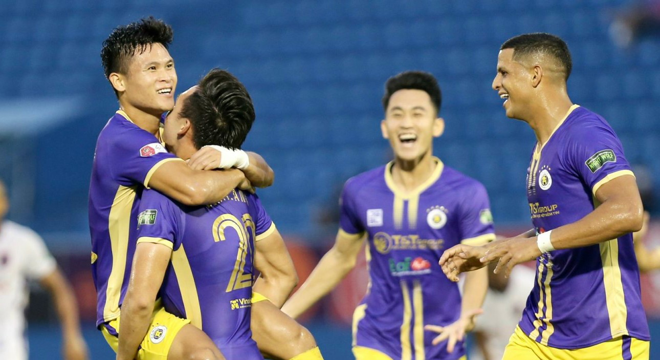 CLB Hà Nội áp đảo giải thưởng tháng 8 V.League 2022