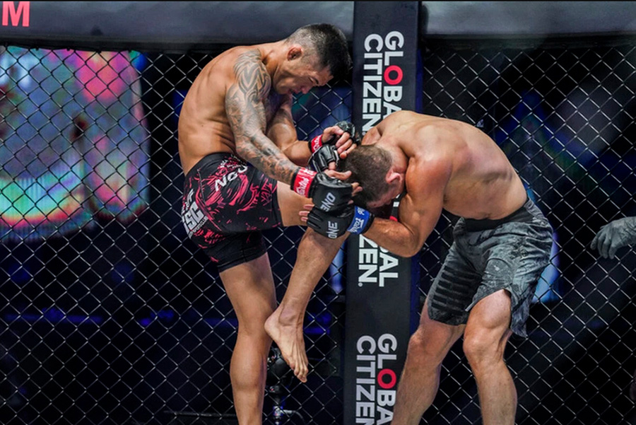 Full Fight: Martin Nguyễn hạ gục Kirill Gorobets, tái xuất ONE Championship ngoạn mục