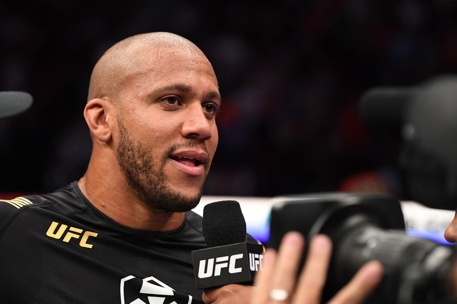 Ciryl Gane trước trọng trách ở sự kiện UFC đầu tiên tại Pháp