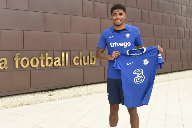 Chelsea chi gần 260 triệu bảng sau bản hợp đồng thứ 6