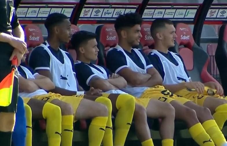 Quang Hải lần đầu không ra sân, Pau FC không thắng trận thứ 7 liên tiếp