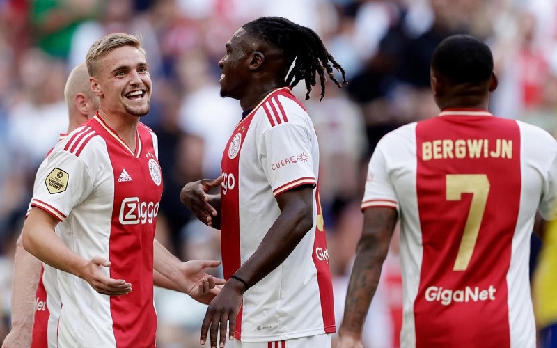 Đội hình ra sân dự kiến Ajax vs Rangers: Chủ nhà chơi với cây đinh ba