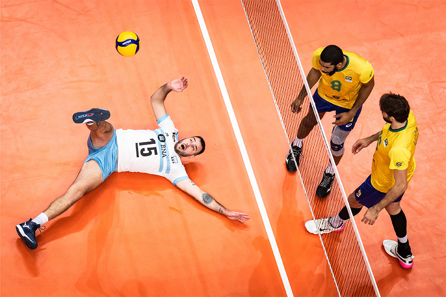 Phục thù thành công, Brazil thẳng tiến tới bán kết FIVB World Championship 2022