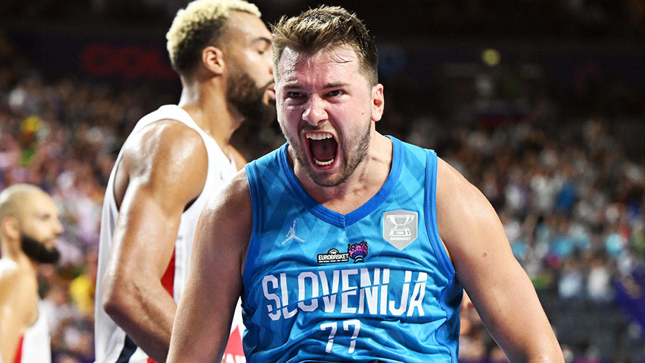 Giannis gọi, Luka Doncic trả lời: “Hoàng tử” đi vào lịch sử EuroBasket với trận đấu kỷ lục Giannis gọi, Luka Doncic trả lời: “Hoàng tử” đi vào lịch sử EuroBasket với trận đấu kỷ lục