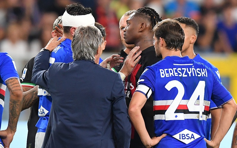 Cận cảnh thẻ đỏ của Leao, AC Milan mất ngôi sao lớn ở đại chiến