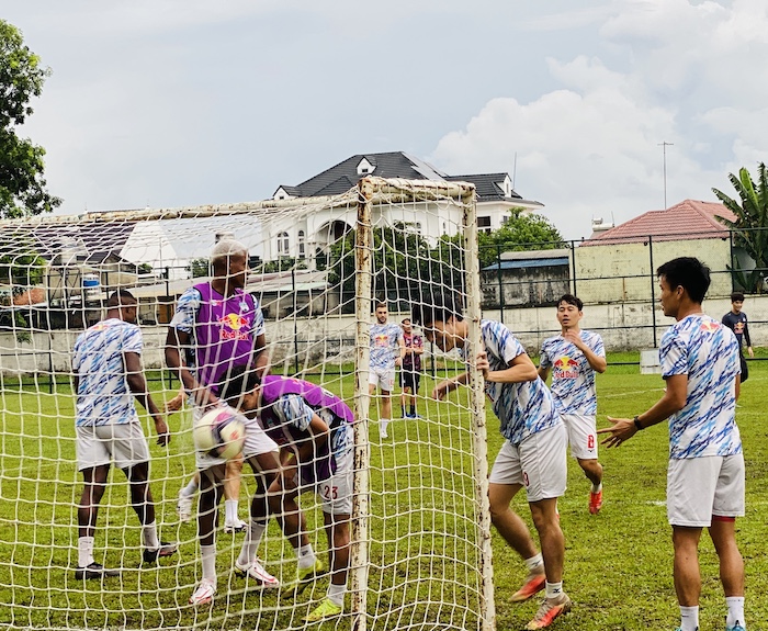 Công Phượng tập cực sung trước tin đồn chia tay HAGL sau mùa giải 2022