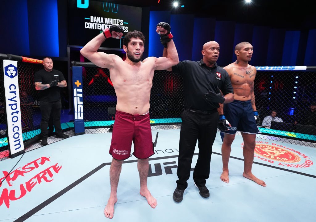 Nhà vô địch Sambo thế giới Ikram Aliskerov bẻ tay đối thủ, sẵn sàng tiến công UFC