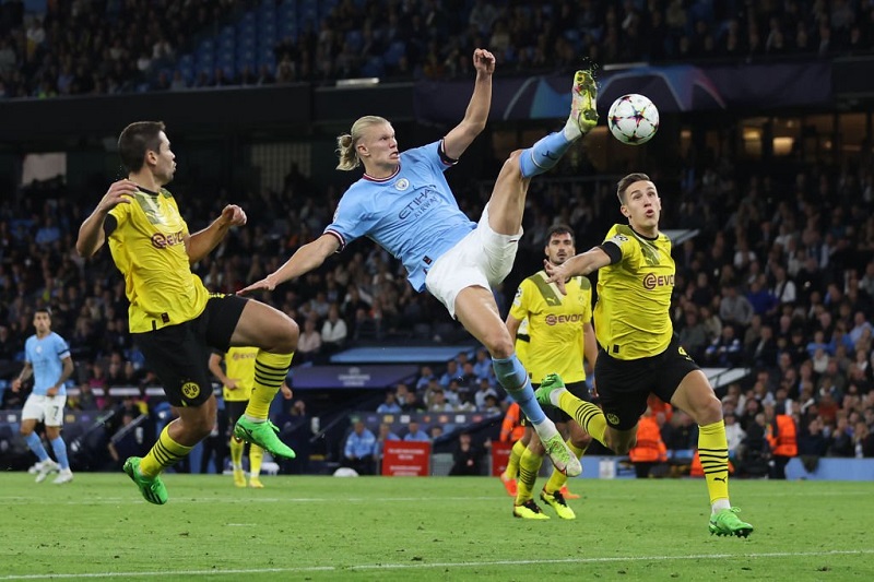 Haaland lại tạo dấu mốc ghi bàn khiến đội bóng cũ Dortmund đau khổ Haaland lại tạo dấu mốc ghi bàn khiến đội bóng cũ Dortmund đau khổ