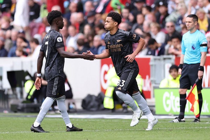 Arsenal tung vào sân cầu thủ trẻ nhất lịch sử Ngoại hạng Anh