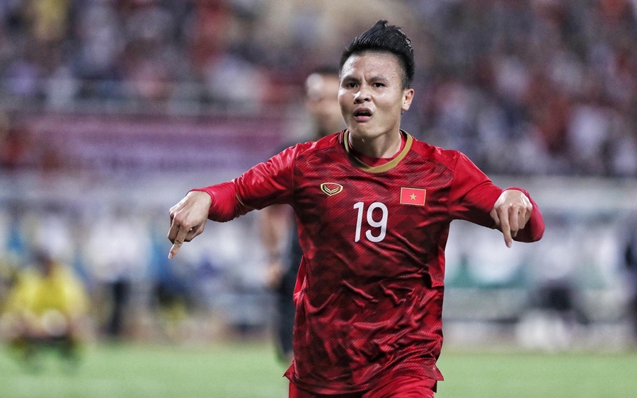 Ở lại Pháp và về đá AFF Cup 2022, đâu là lựa chọn tối ưu cho Quang Hải?