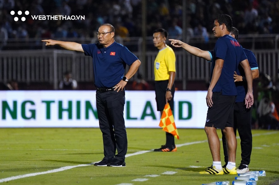 HLV Park Hang Seo “soi giò” Thái Lan và Malaysia, tuyển Việt Nam đổi lịch tập