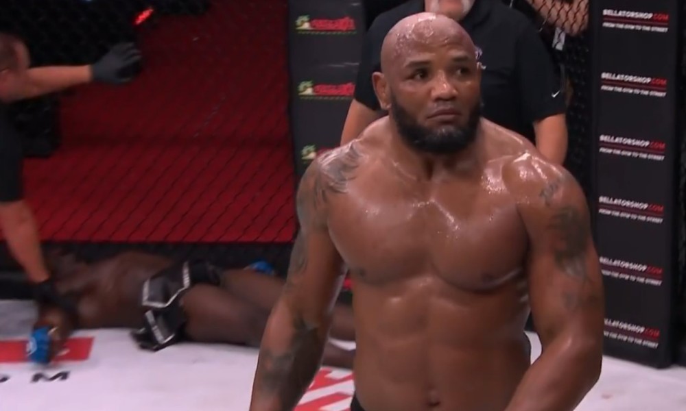 Bellator 285: Yoel Romero ghi dấu kỉ lục mới nhờ "cơn mưa chỏ" hạ gục Melvin Manhoef