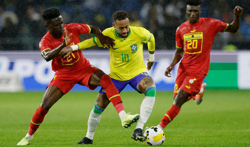Neymar vượt qua Pele sau cú đúp kiến tạo cho tuyển Brazil