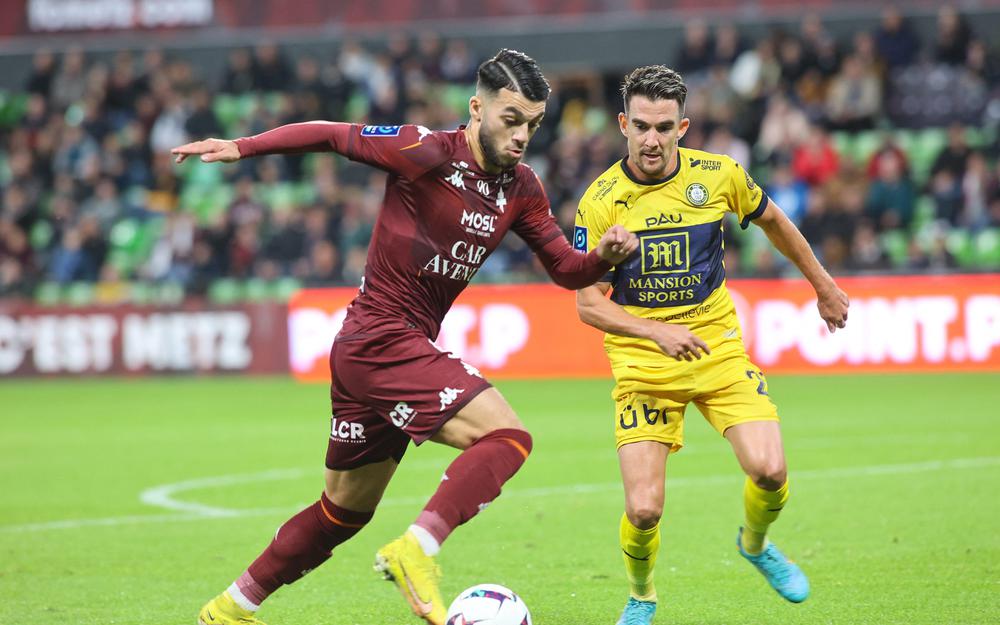 Quang Hải ngồi ngoài cả trận, Pau FC bị cắt chuỗi 4 trận bất bại
