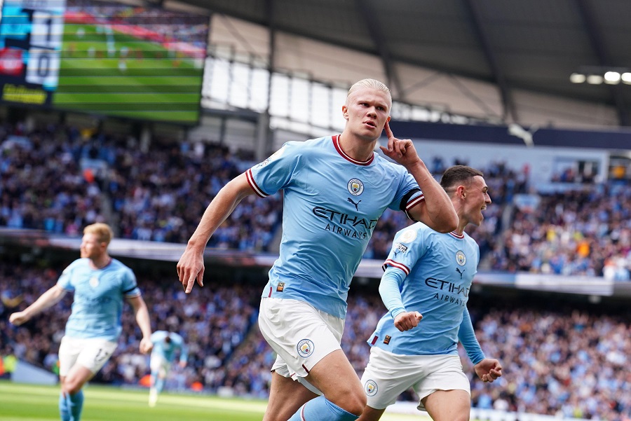 Số liệu cho thấy MU lép vế đáng sợ thế nào trước Man City