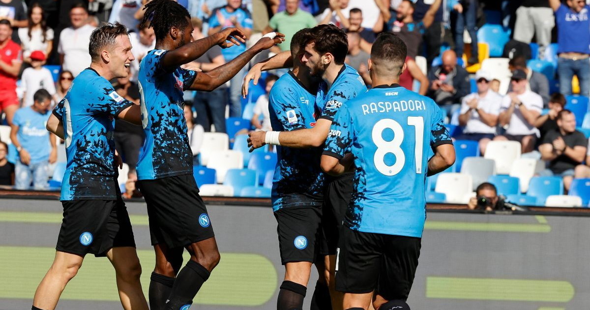 Dự đoán kết quả Ajax vs Napoli: Amsterdam đượm buồn
