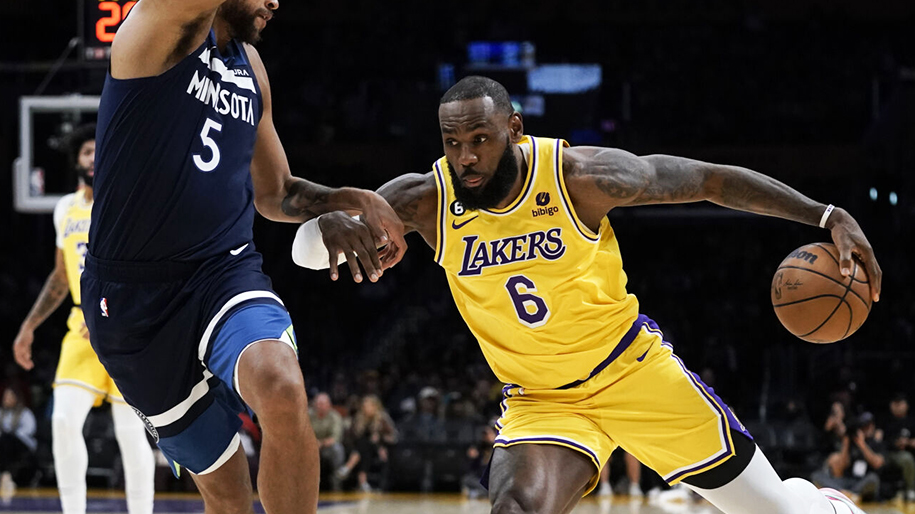 Los Angeles Lakers thử nghiệm đội hình chính, nhận trái đắng từ Minnesota Timberwolves