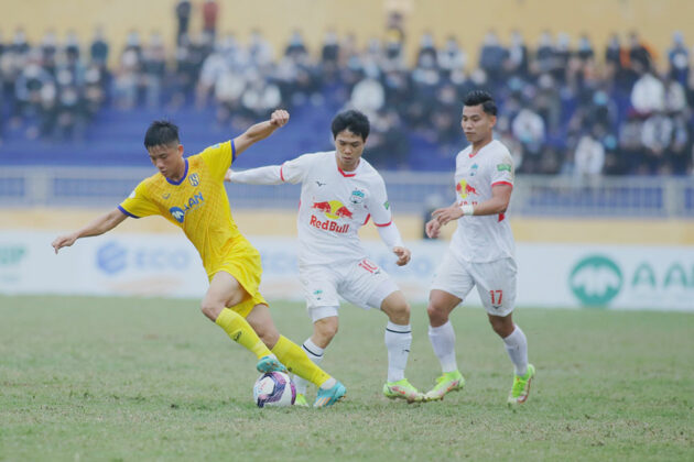 Vòng 19 V.League 2022: HAGL và những trận đấu của “người cùng khổ”