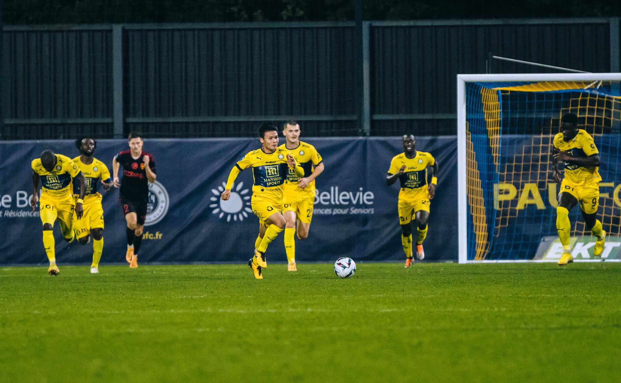Link xem trực tiếp Quang Hải và Pau vs Annecy, 0h00 ngày 16/10
