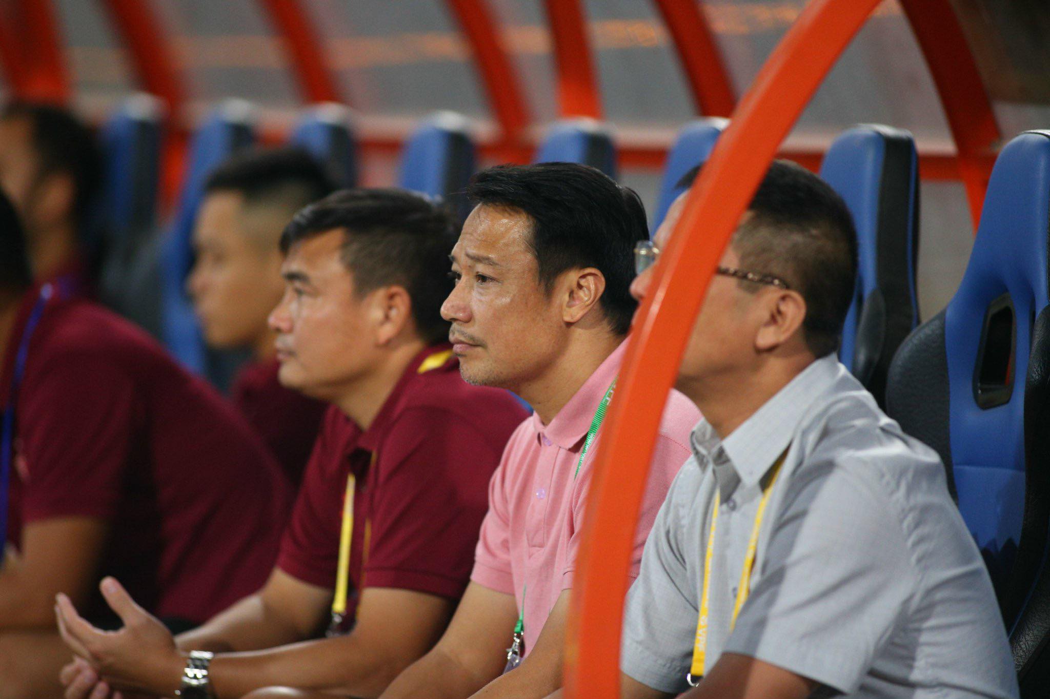 HLV Vũ Hồng Việt: "Tôi tin Nam Định sẽ trụ hạng thành công"