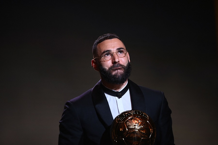 Benzema nhận được bao nhiêu tiền thưởng khi giành Quả bóng vàng?