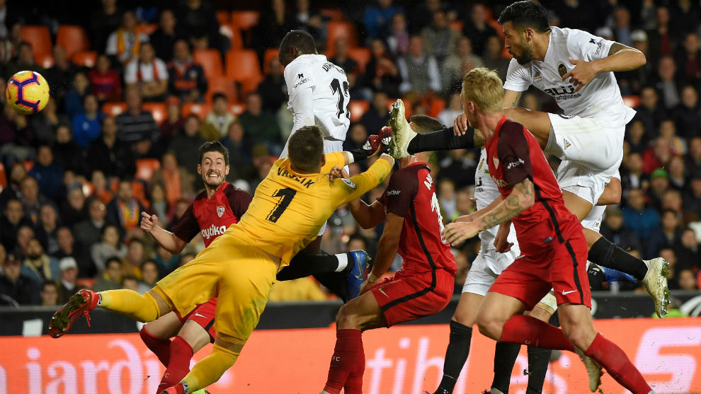 Dự đoán kết quả Sevilla vs Valencia: Khó phân thắng bại