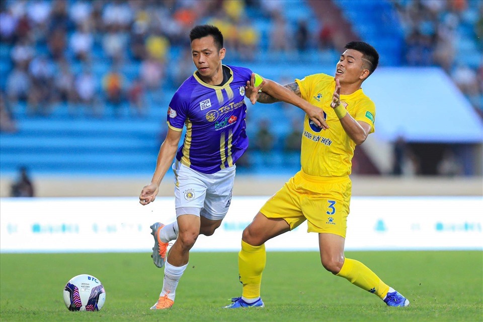 Kịch tính đua vô địch V.League 2022 nằm trong tay Hà Nội
