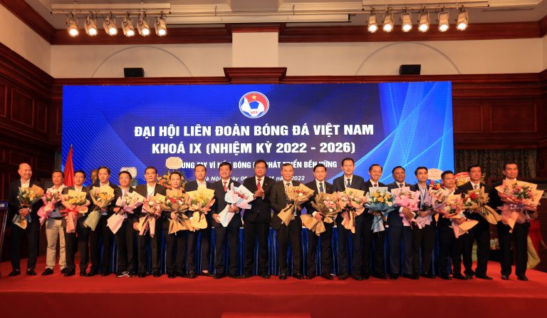 Lời hứa của lãnh đạo VFF: Việt Nam dự World Cup, đạt doanh thu 1.500 tỷ đồng Lời hứa của lãnh đạo VFF: Việt Nam dự World Cup, đạt doanh thu 1.500 tỷ đồng