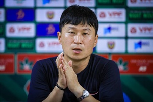HLV Chun Jae Ho muốn trao huy chương cho Quang Hải HLV Chun Jae Ho muốn trao huy chương cho Quang Hải