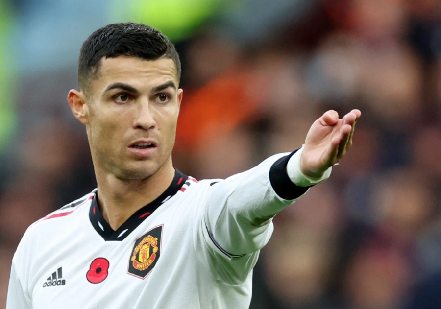 Ronaldo đ&aacute;p trả chỉ tr&iacute;ch của đồng đội cũ ở MU