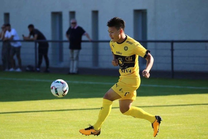 Báo Pháp xếp Quang Hải vào nhóm tệ nhất ở Pau FC