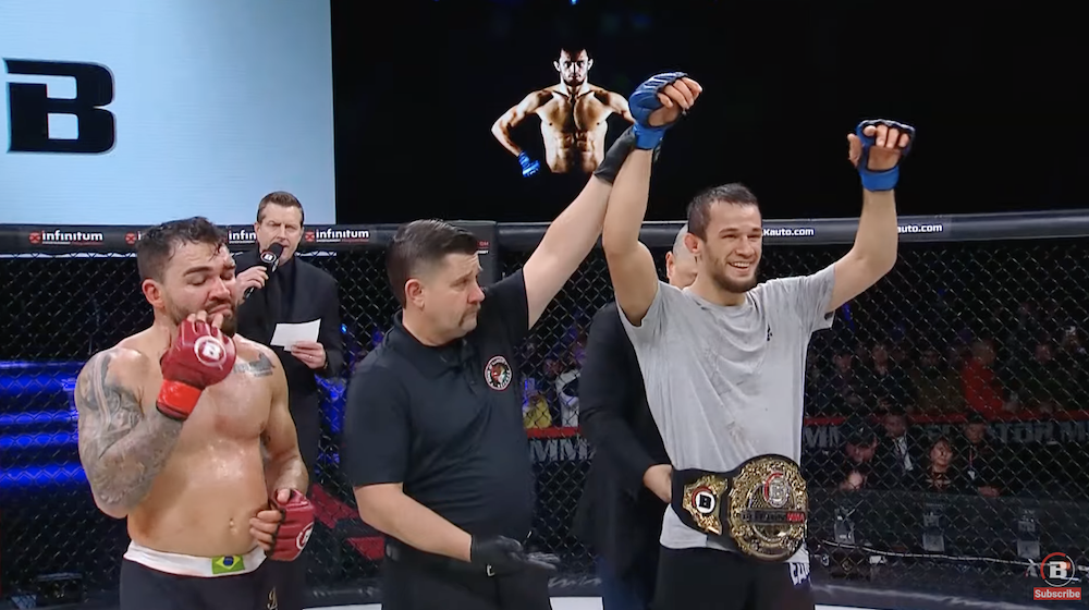Usman Nurmagomedov giành đai Bellator hạng nhẹ, viết tiếp lịch sử nhà Khabib Usman Nurmagomedov giành đai Bellator hạng nhẹ, viết tiếp lịch sử nhà Khabib