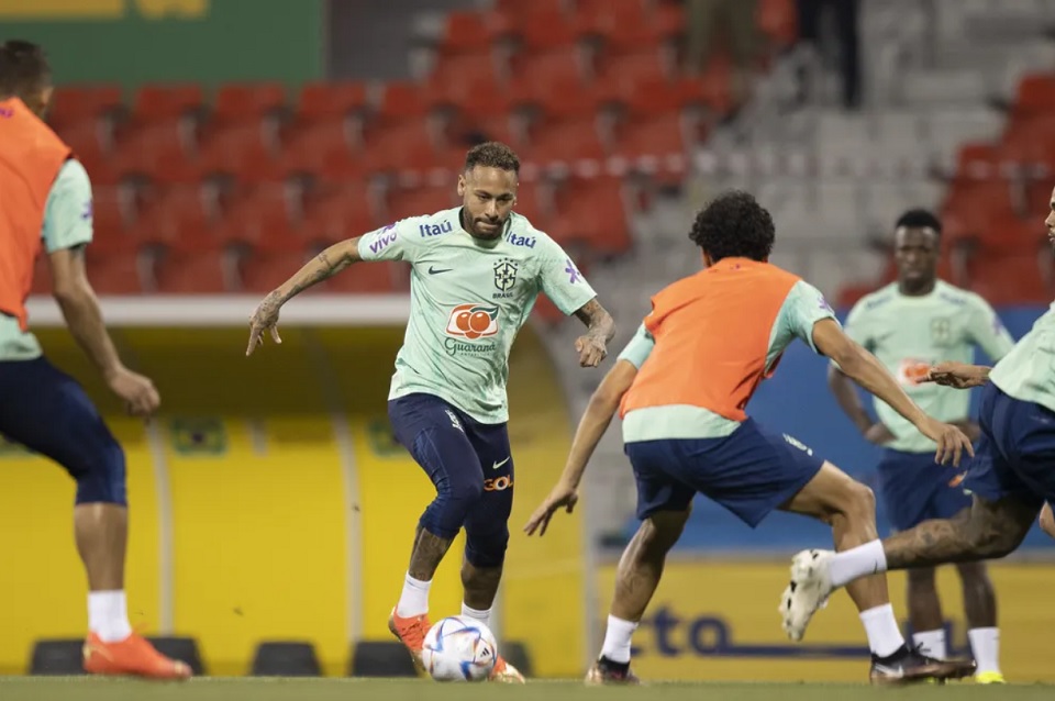 Neymar đến World Cup với tư cách... "bị chặt chém” nhiều nhất