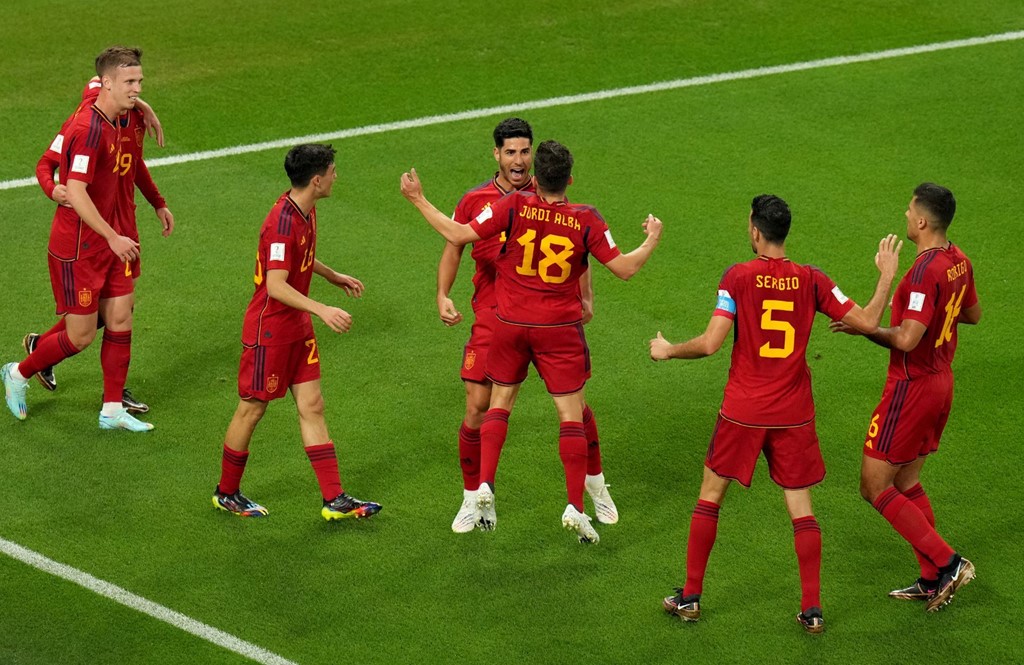 Tây Ban Nha đạt cột mốc 100 bàn ở World Cup với tốc độ chớp nhoáng