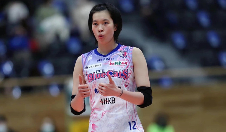 Thanh Thúy lần thứ hai được giải bóng chuyền VĐQG Nhật Bản vinh danh