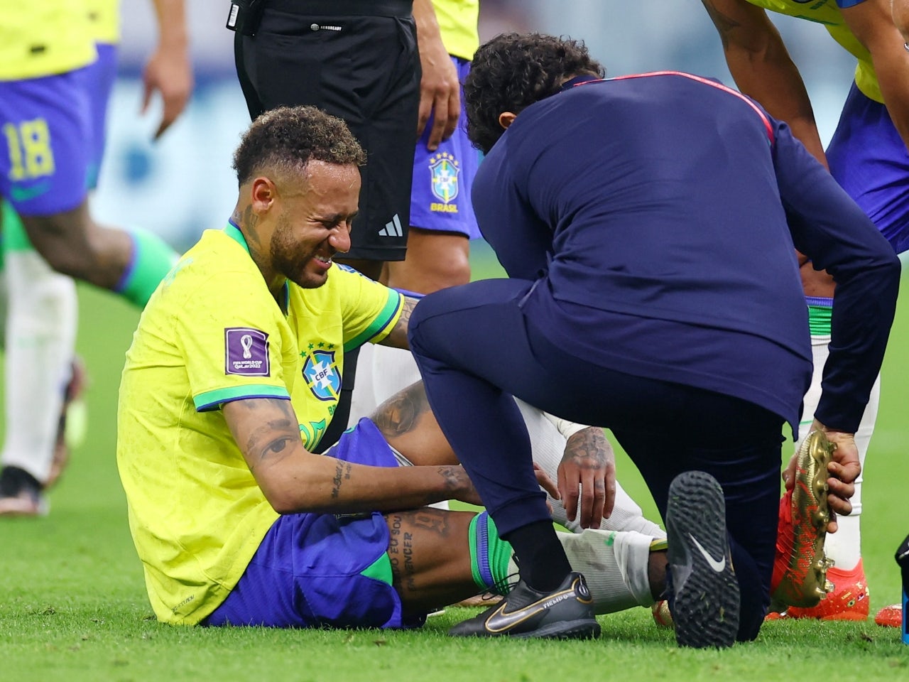 Neymar điều trị cùng lúc "hai bệnh", chưa rõ khi nào trở lại sân đấu World Cup 2022