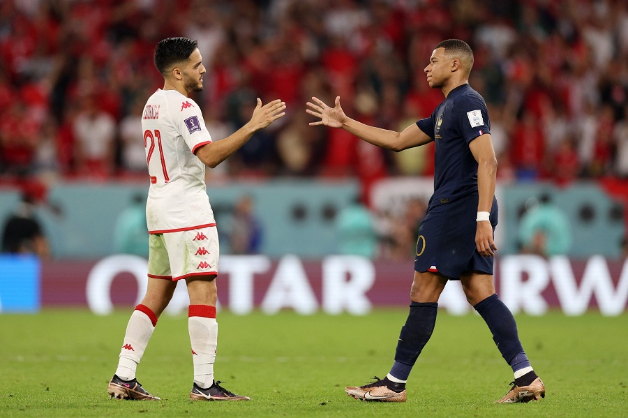 Pháp hai lần gục ngã đau điếng trước đội bóng châu Phi ở World Cup