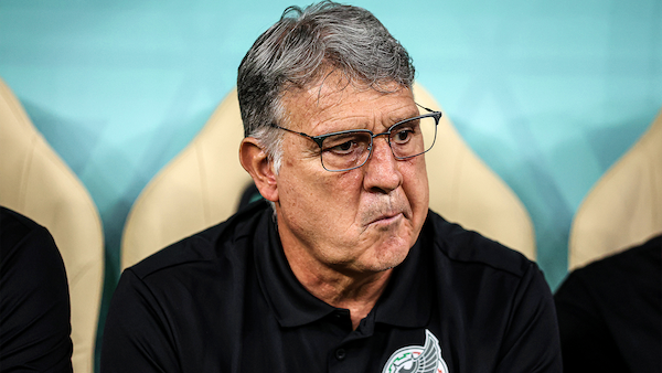 HLV Mexico trở thành người đầu tiên mất việc ở World Cup 2022