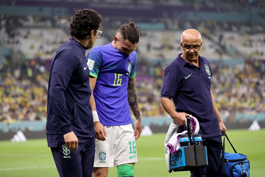Đội hình Brazil gặp Hàn Quốc sẽ thế nào nếu vắng 2 hậu vệ trái?