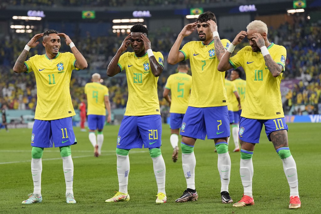 Khám phá vũ đạo âm nhạc của Vinicius, Neymar và Paqueta