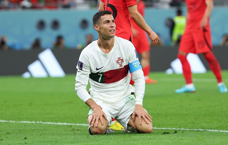 HLV Đào Quang Hùng: "Ronaldo là gánh nặng, Bồ Đào Nha có thể thua Thụy Sĩ”
