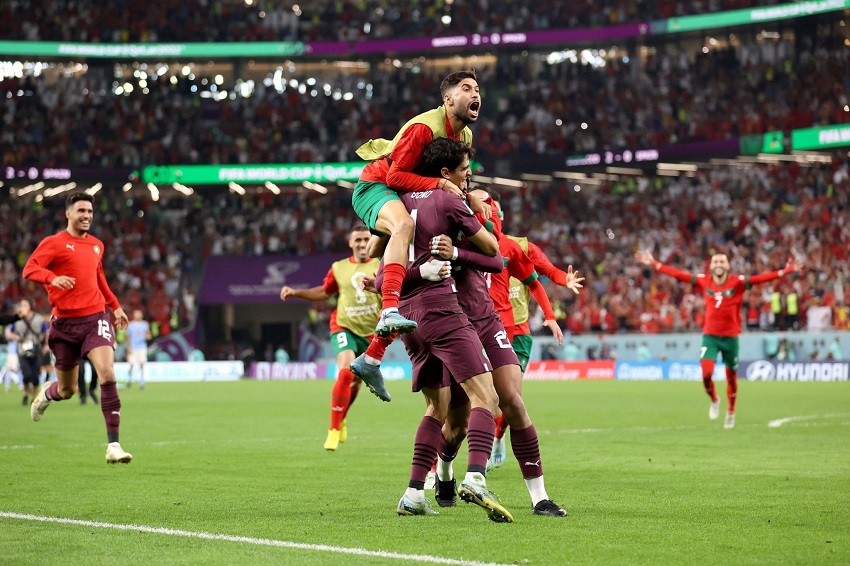 Ma-rốc vào bán kết World Cup với thành tích phòng ngự phi thường
