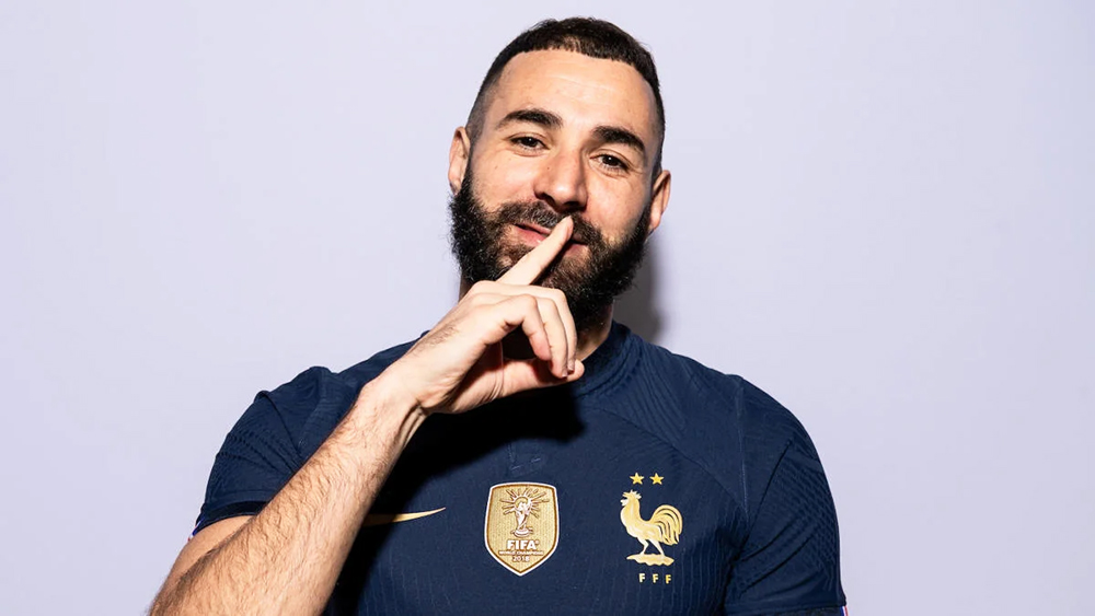 Bị HLV Deschamps ng&oacute; lơ, Karim Benzema từ chối đ&aacute; chung kết World Cup?