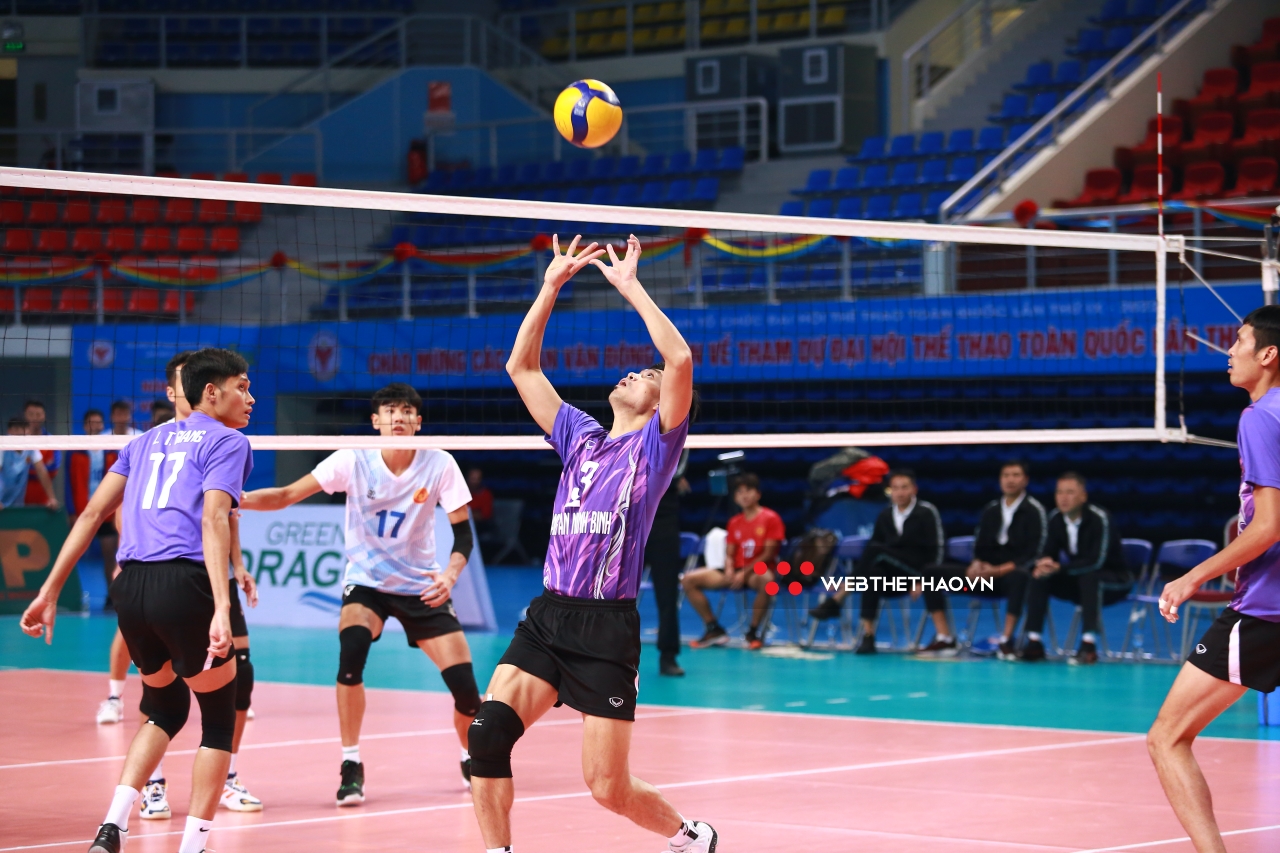 B&oacute;ng chuyền nam Ninh B&igrave;nh cần ngoại binh cho c&uacute; 