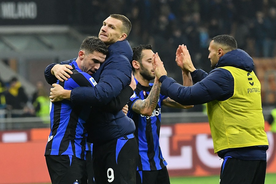 Napoli trở thành đội cuối cùng ở châu Âu bị đánh bại