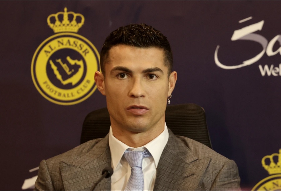 Những y&ecirc;u cầu xa hoa m&agrave; Ronaldo đưa ra để chuyển đến Saudi Arabia