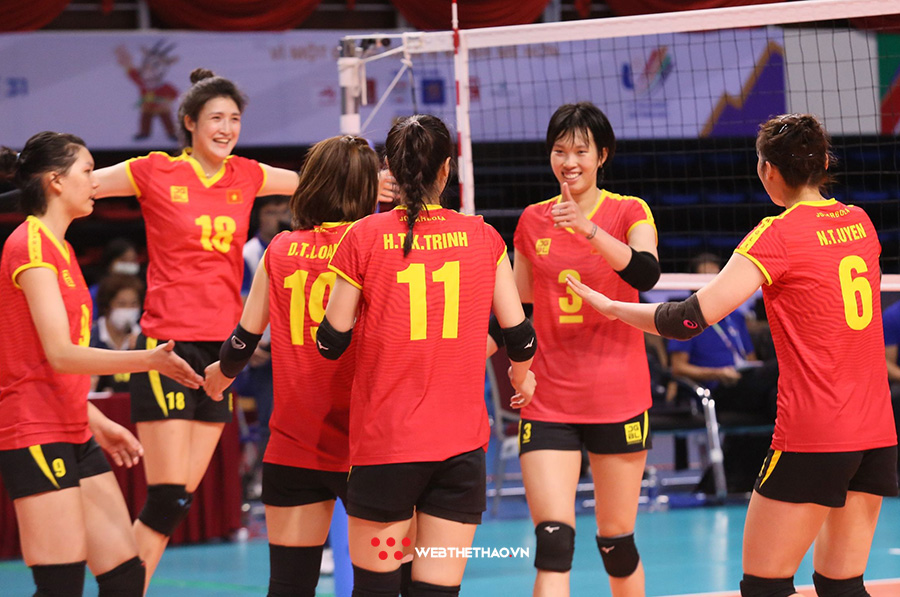 ĐTQG nữ và Thanh Thúy lọt vào top 3 đề cử Cúp Chiến thắng