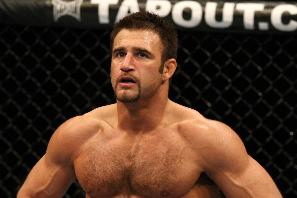 Cựu võ sĩ UFC Phil Baroni bị bắt vì sát hại bạn gái